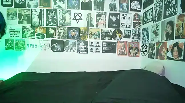 BonnieStardust online show from January 4, 2025, 12:48 am