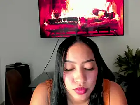 brunetenikole02 online show from March 1, 2025, 2:04 am