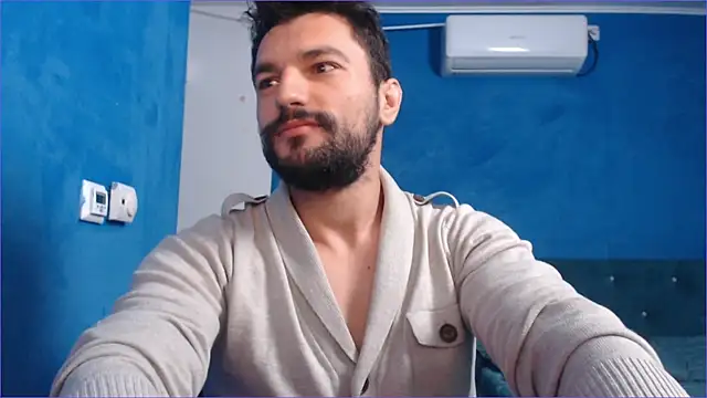 alex blu online show from October 3, 2025, 7:32 am