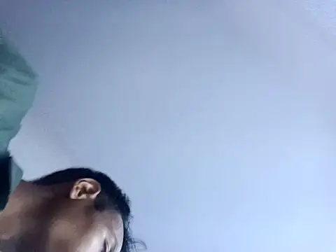 Snapshot of Lent_Medium chatting on October 2, 2025, 4:05 am Lent Medium online show from October 2, 2025, 4:05 am