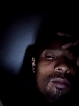 Snapshot of Lent_Medium chatting on October 13, 2025, 5:14 pm Lent Medium online show from October 13, 2025, 5:14 pm