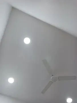 Snapshot of Lent_Medium chatting on November 17, 2025, 10:19 am Lent Medium online show from November 17, 2025, 10:19 am