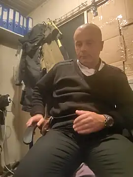 muscularsexy online show from September 24, 2025, 10:38 pm