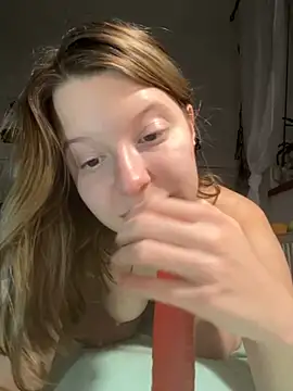 kimczii online show from February 12, 2025, 1:27 pm