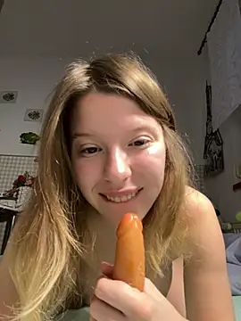 kimczii online show from April 2, 2026, 6:20 am