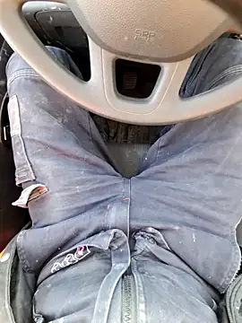 Snapshot of eddouxxx78 chatting on December 16, 2025, 11:36 am eddouxxx78 online show from December 16, 2025, 11:36 am