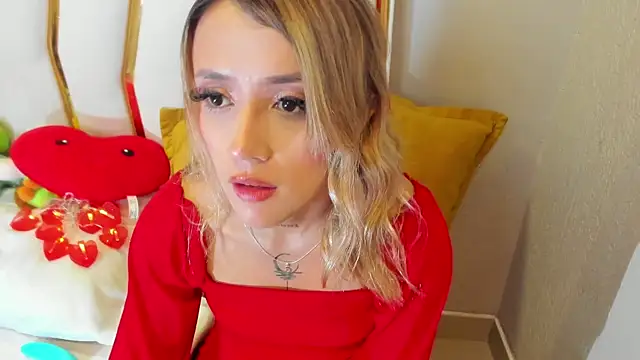 Snapshot of Sabrina_Cole chatting on February 15, 2025, 6:33 am Sabrina Cole online show from February 15, 2025, 6:33 am