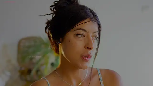 anabelcurvy online show from April 5, 2026, 4:24 pm