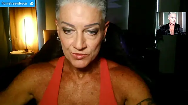 Snapshot of Devon2020 chatting on April 19, 2026, 11:22 am Devon2020 online show from April 19, 2026, 11:22 am