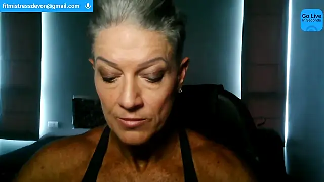 Snapshot of Devon2020 chatting on June 26, 2026, 7:36 am Devon2020 online show from June 26, 2026, 7:36 am