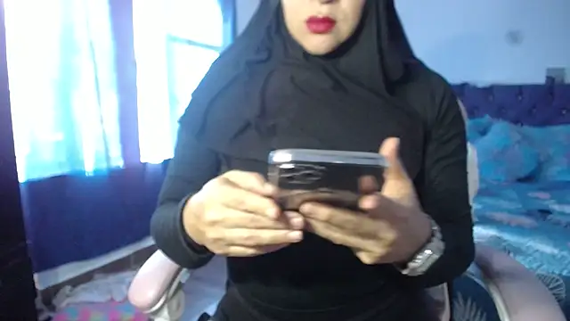 Snapshot of Jameela chatting on January 22, 2025, 9:54 pm Jameela online show from January 22, 2025, 9:54 pm