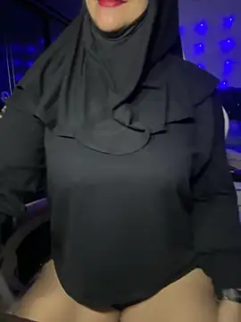 Snapshot of Jameela chatting on September 18, 2025, 8:56 pm Jameela online show from September 18, 2025, 8:56 pm