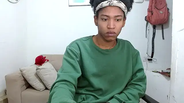 angelamarie1 online show from February 17, 2026, 12:19 am