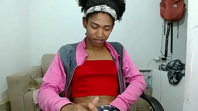 angelamarie1 online show from November 15, 2025, 9:41 pm