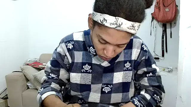 angelamarie1 online show from November 27, 2025, 2:01 am