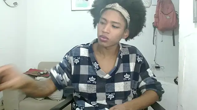 angelamarie1 online show from March 5, 2026, 10:59 pm