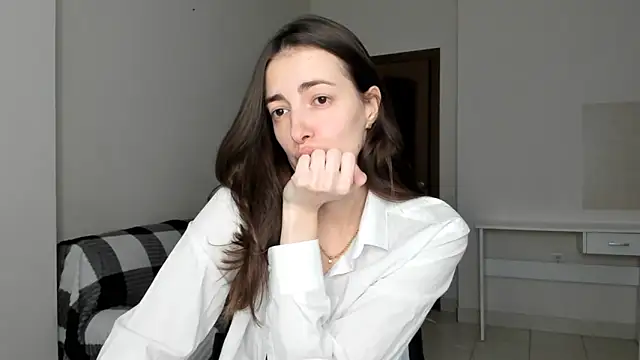 Sabrina Mur online show from November 25, 2025, 12:49 pm