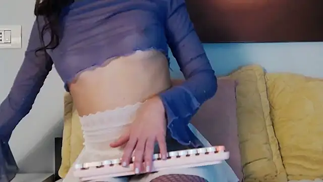 LucyKims online show from November 30, 2025, 7:03 pm