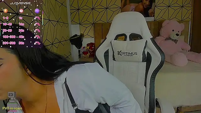 Snapshot of vane_lopez_ chatting on January 16, 2026, 7:18 pm vane lopez online show from January 16, 2026, 7:18 pm