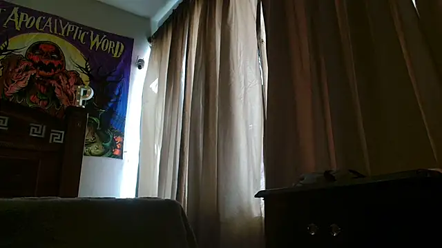 Snapshot of MINI_Petite chatting on September 10, 2025, 4:17 pm MINI Petite online show from September 10, 2025, 4:17 pm