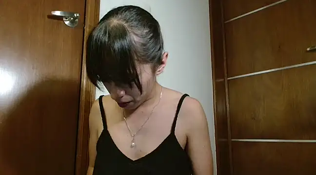 Snapshot of MINI_Petite chatting on February 28, 2025, 12:43 am MINI Petite online show from February 28, 2025, 12:43 am