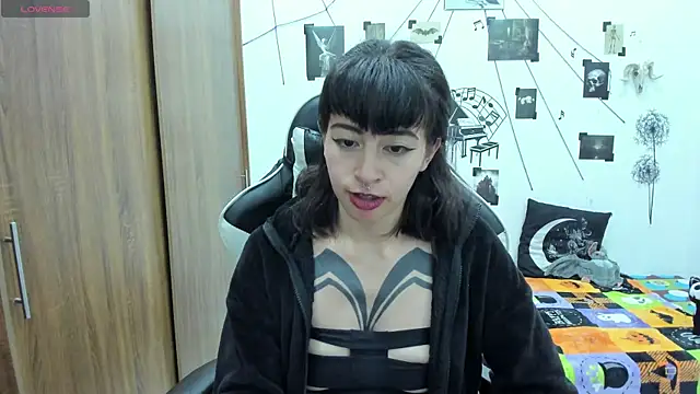 yunkodolly666 online show from February 28, 2025, 11:12 pm