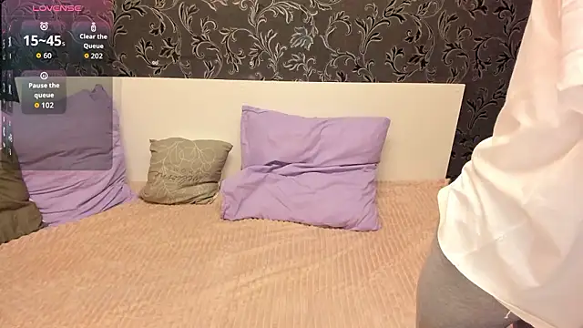 Snapshot of MelaniGrand chatting on February 7, 2026, 9:17 am MelaniGrand online show from February 7, 2026, 9:17 am