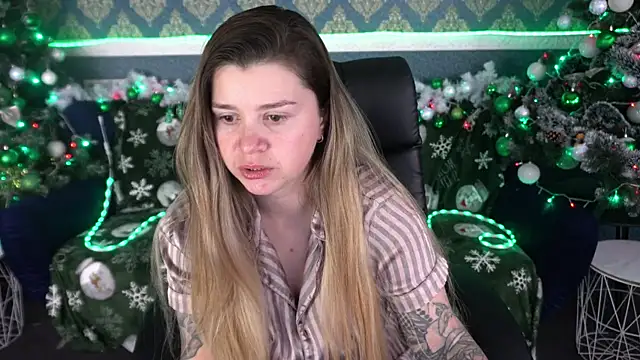 AmellyMilly online show from December 22, 2025, 1:44 pm