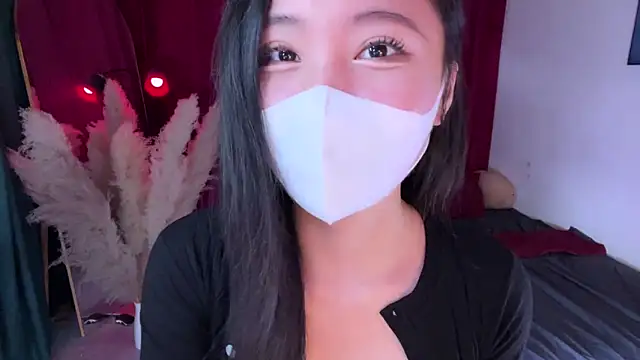 alaia-EDP online show from November 14, 2025, 4:32 pm