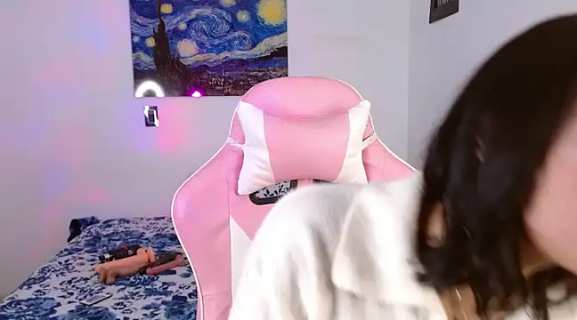 Aliice Taylor1 online show from February 6, 2025, 11:48 pm