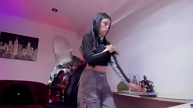 Meghan320 online show from April 9, 2026, 11:38 am