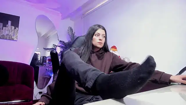 Meghan320 online show from December 1, 2025, 11:44 am