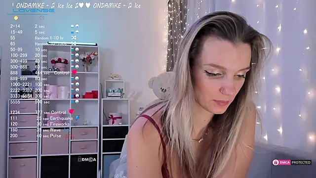 Snapshot of Karamelsw_ chatting on January 26, 2025, 3:38 am Karamelsw online show from January 26, 2025, 3:38 am