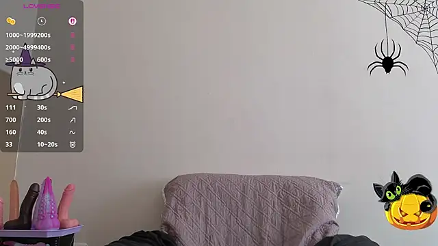 MaryHillx online show from October 23, 2025, 8:24 am