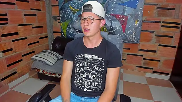 patrik 027 online show from February 12, 2025, 10:26 pm