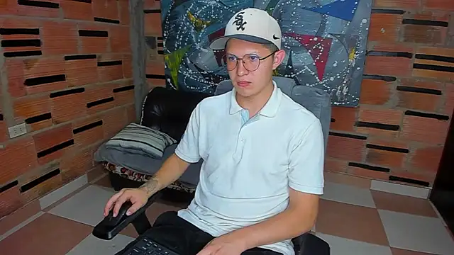 patrik 027 online show from February 11, 2025, 6:22 pm
