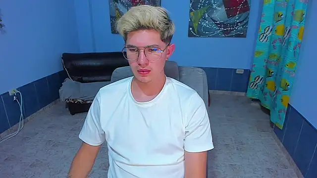 patrik 027 online show from November 25, 2025, 8:03 am