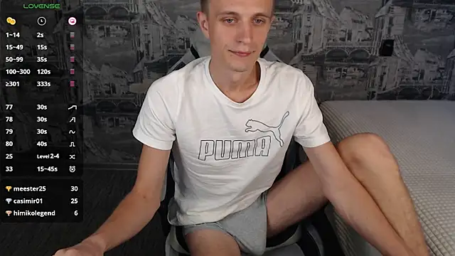 Snapshot of Oliver_Fresh chatting on March 12, 2025, 11:10 am Oliver Fresh online show from March 12, 2025, 11:10 am