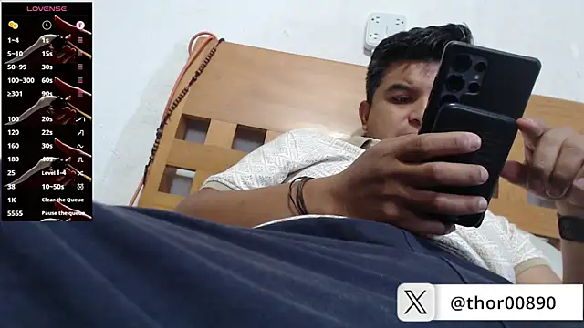 thor000089 online show from May 20, 2026, 5:54 pm