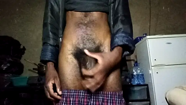 Snapshot of clintsix chatting on February 9, 2026, 10:41 pm clintsix online show from February 9, 2026, 10:41 pm