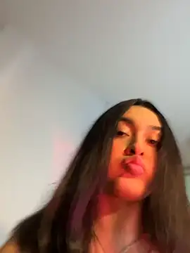 Snapshot of MiahWindsor chatting on March 19, 2026, 4:12 am MiahWindsor online show from March 19, 2026, 4:12 am