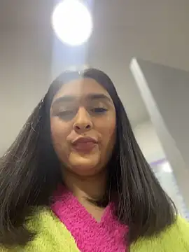 MiahWindsor online show from July 6, 2026, 10:23 pm