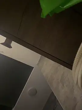 Snapshot of CeliWoods chatting on February 9, 2026, 10:35 am CeliWoods online show from February 9, 2026, 10:35 am