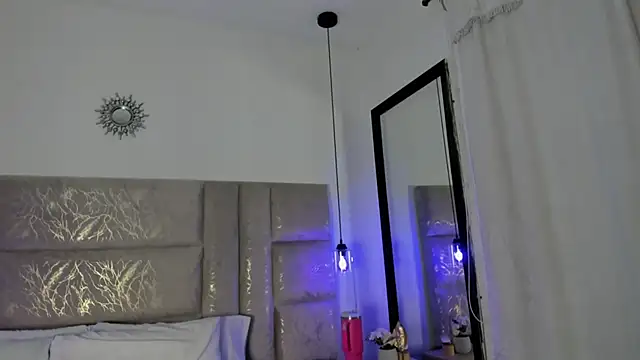 Snapshot of CeliWoods chatting on February 20, 2026, 11:23 am CeliWoods online show from February 20, 2026, 11:23 am