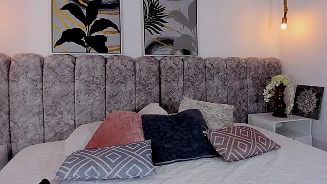 abby rossee online show from October 7, 2025, 12:17 pm