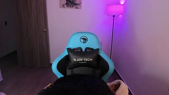 Miss Nicole online show from April 1, 2026, 1:41 am