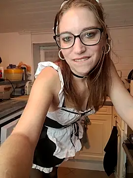 Snapshot of XLisaxx chatting on October 7, 2025, 1:28 am XLisaxx online show from October 7, 2025, 1:28 am