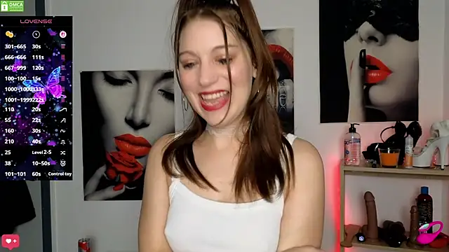 Snapshot of XLisaxx chatting on November 16, 2025, 5:17 pm XLisaxx online show from November 16, 2025, 5:17 pm