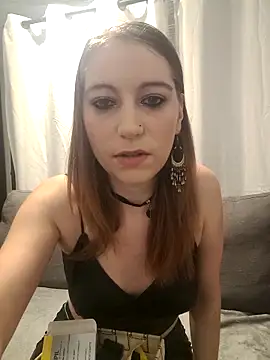 Snapshot of XLisaxx chatting on October 14, 2025, 7:03 pm XLisaxx online show from October 14, 2025, 7:03 pm