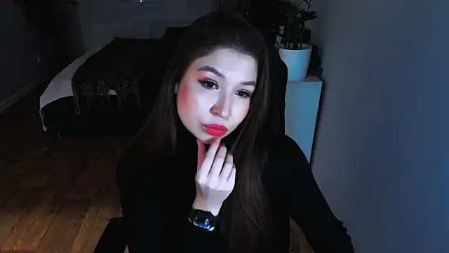 Eva Chris online show from March 13, 2026, 4:12 pm